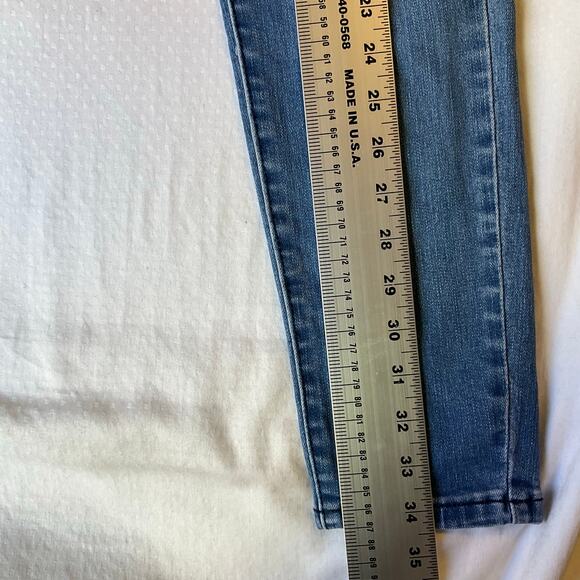 Universal Thread Women Skinny Jeans size 8 / 29S Blue Mid Rise Stretch Boot Cut - Picture 4 of 11